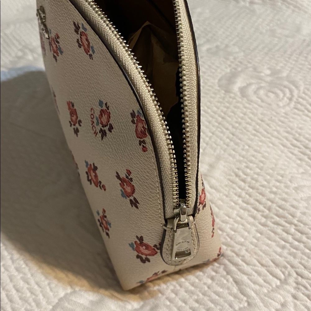 Coach Cosmetic Bag - Picture 5 of 12